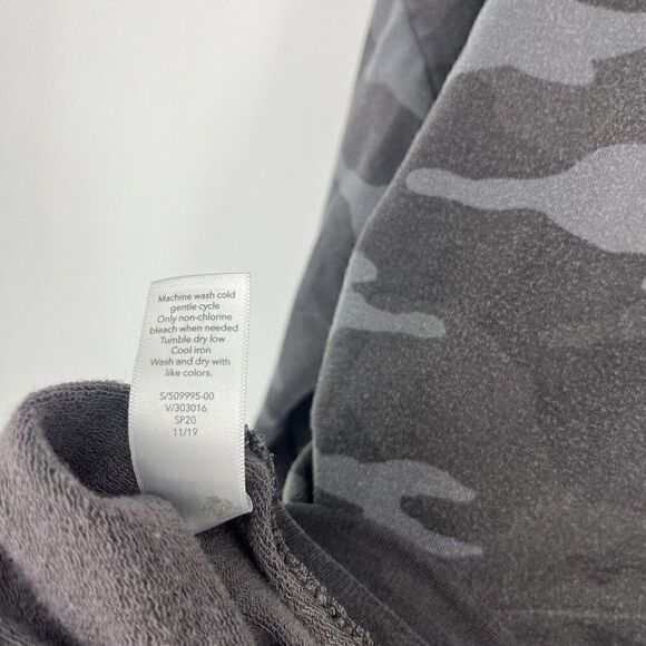 Athleta Sweatshirt Size Small Womens Black Gray Studio To Street Camo Shirt Top - Picture 8 of 8